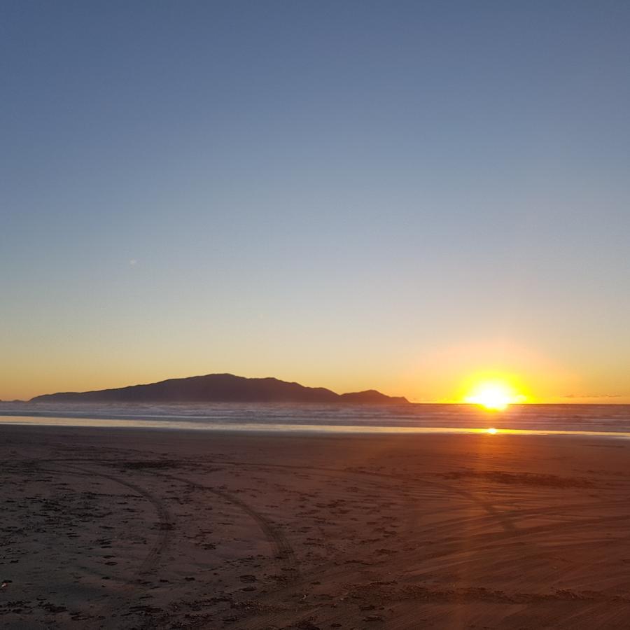 Near The Shore Waikanae Εξωτερικό φωτογραφία